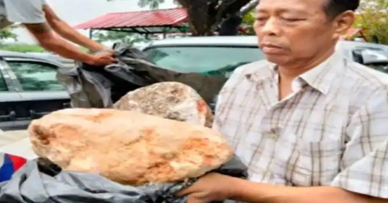 వాంతి చేసుకున్న తిమింగ‌ళం.. కోటీశ్వ‌రుడైన మ‌త్స్య‌కారుడు