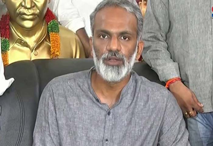 వంగవీటి రాధా కి బిగ్ షాక్?