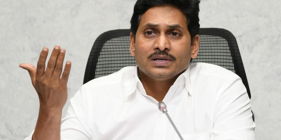 సీఎం వార్నింగ్ ఇచ్చిన 24 గంటల్లోనే …  ఏపీలో మరో హిందూ దేవాలయంపై దాడి !