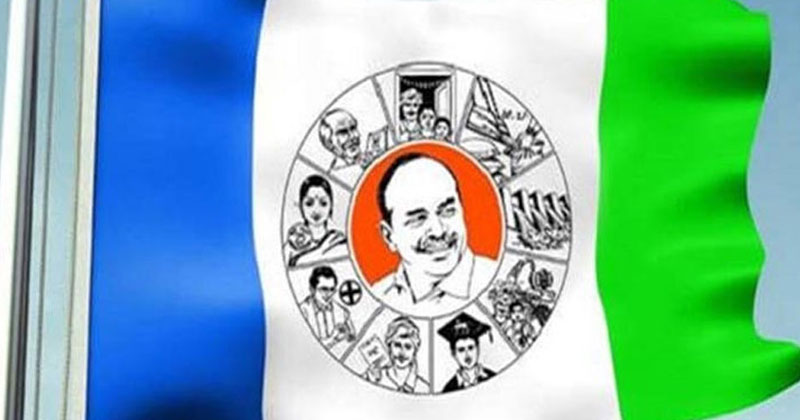 ఆయన పేరెత్తితే వైసీపీ మంత్రులు లబోదిబోమంటున్నారు.. చెప్పుకోలేని బాధట 