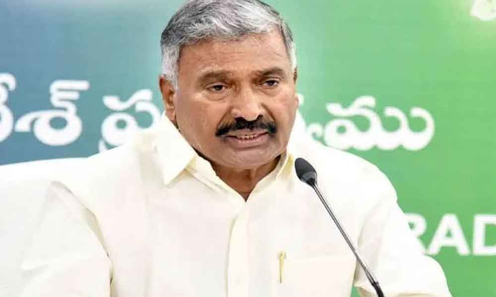 జగన్ ని తీవ్ర ఇరకాటంలో పెడుతోన్న ఏపీ మంత్రి ?