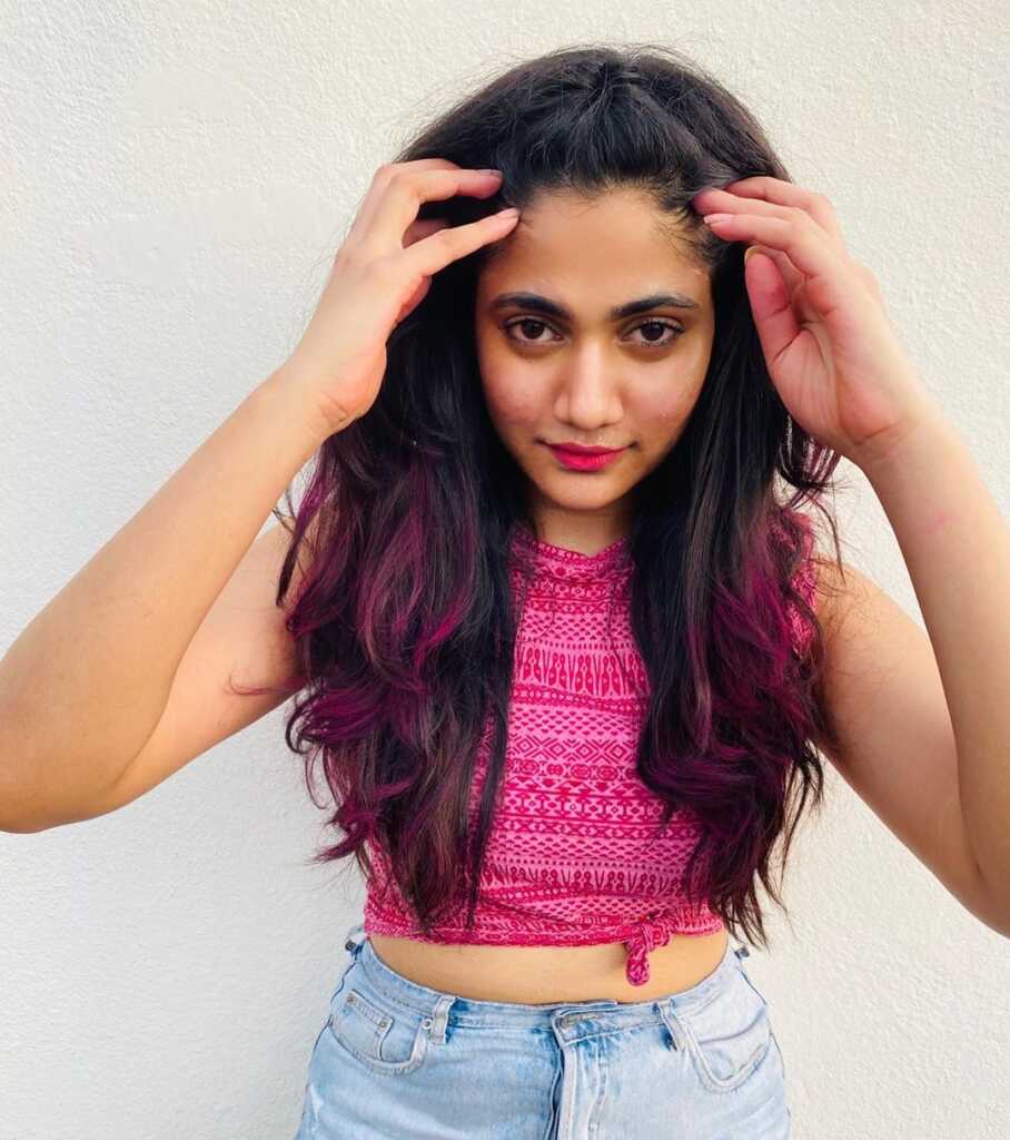 Losliya Mariyanesan Stylish Looks Losliya Mariyanesan Stylish Looks