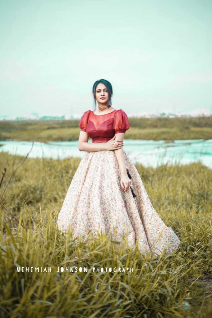 Losliya Mariyanesan Stylish Looks Losliya Mariyanesan Stylish Looks