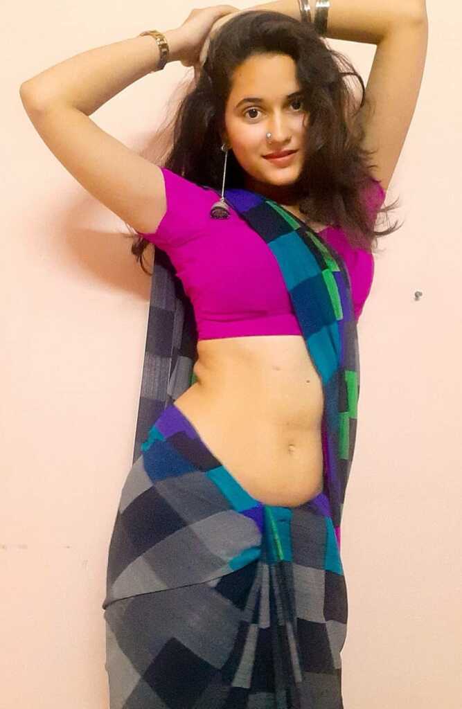 Dolly Jalan Amazing Looks Dolly Jalan Amazing Looks