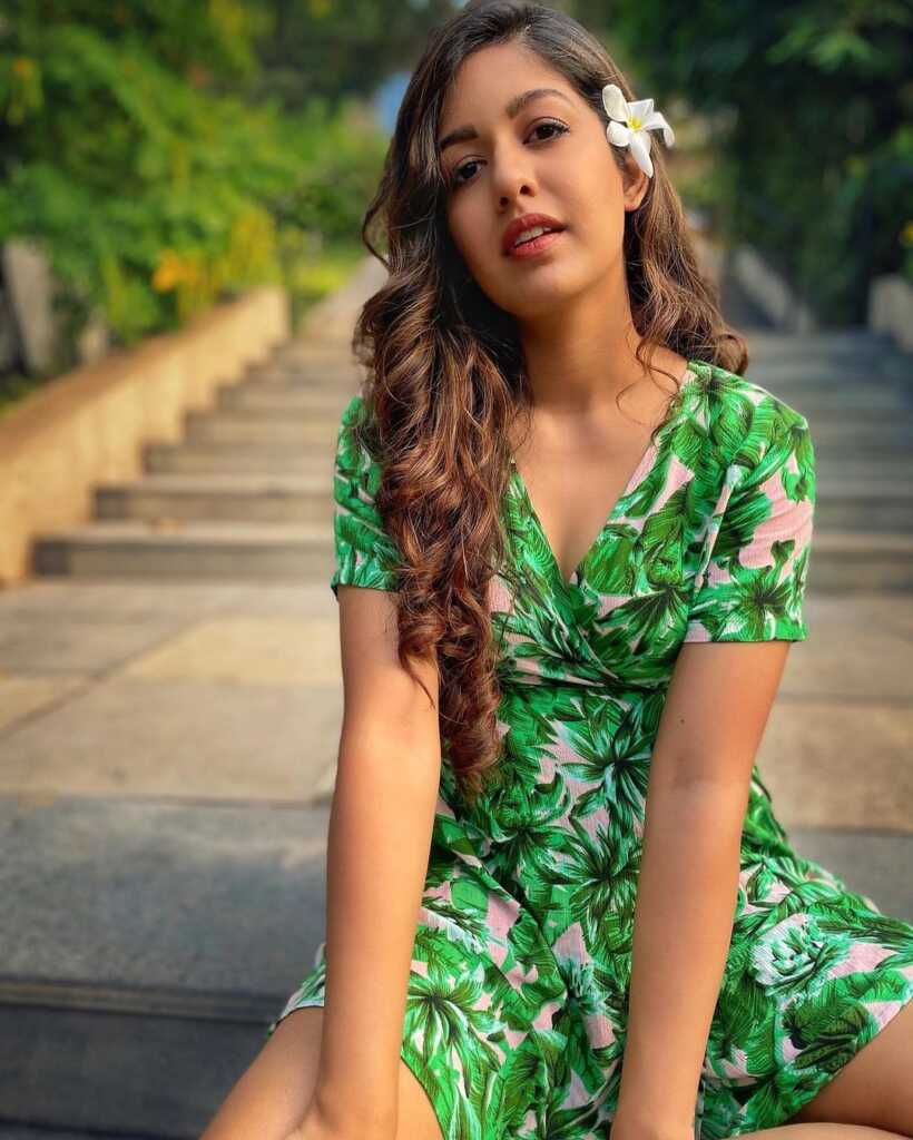 Ishita Dutta Beautiful Looks