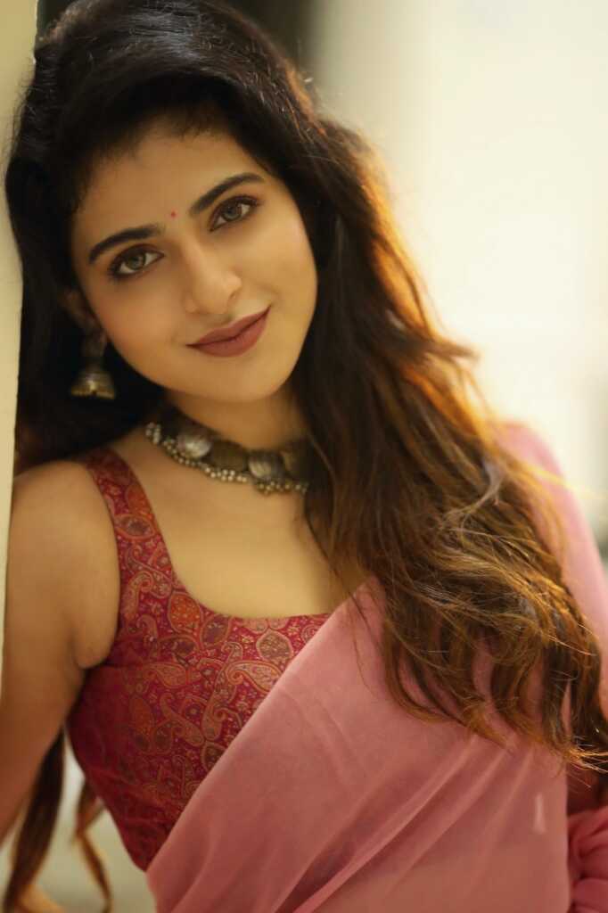 Iswarya Menon Beautiful Clicks
