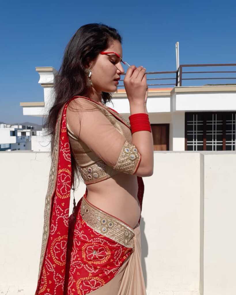 Dolly Jalan Amazing Looks Dolly Jalan Amazing Looks