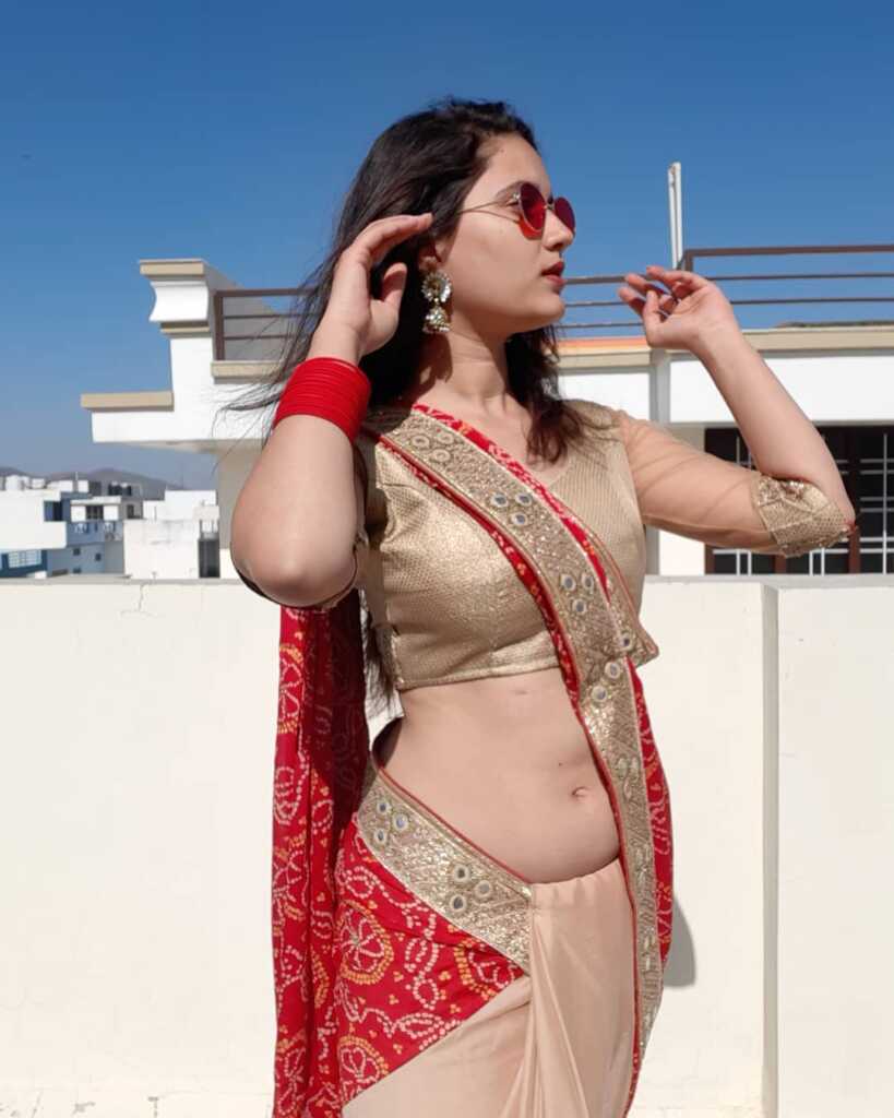 Dolly Jalan Amazing Looks Dolly Jalan Amazing Looks