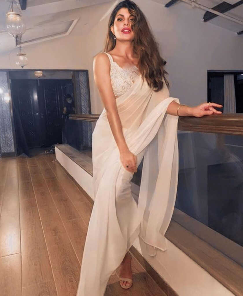 Jacqueline Fernandez Amzing Looks