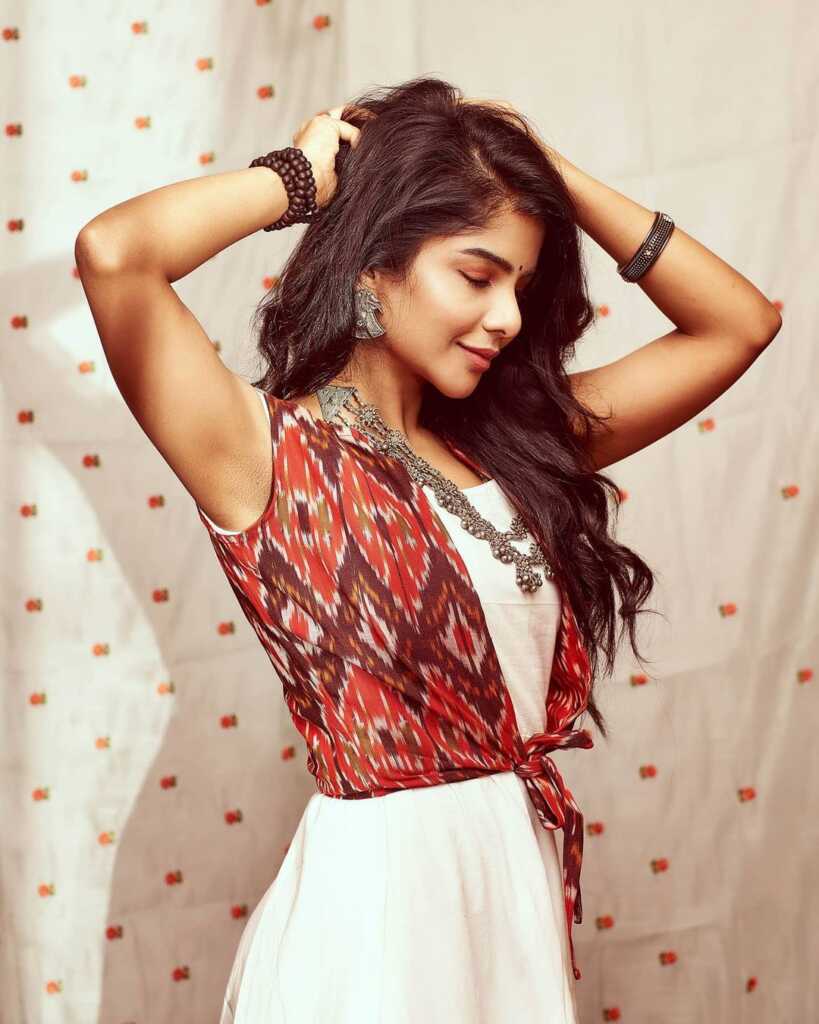 Pavithra Lakshmi Amazing Stills Pavithra Lakshmi Amazing Stills