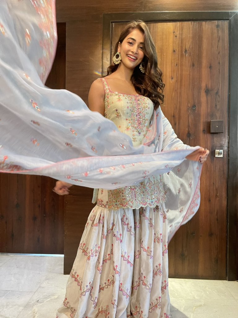 Pooja Hegde Gorgeous Images Pooja Hegde Gorgeous Images