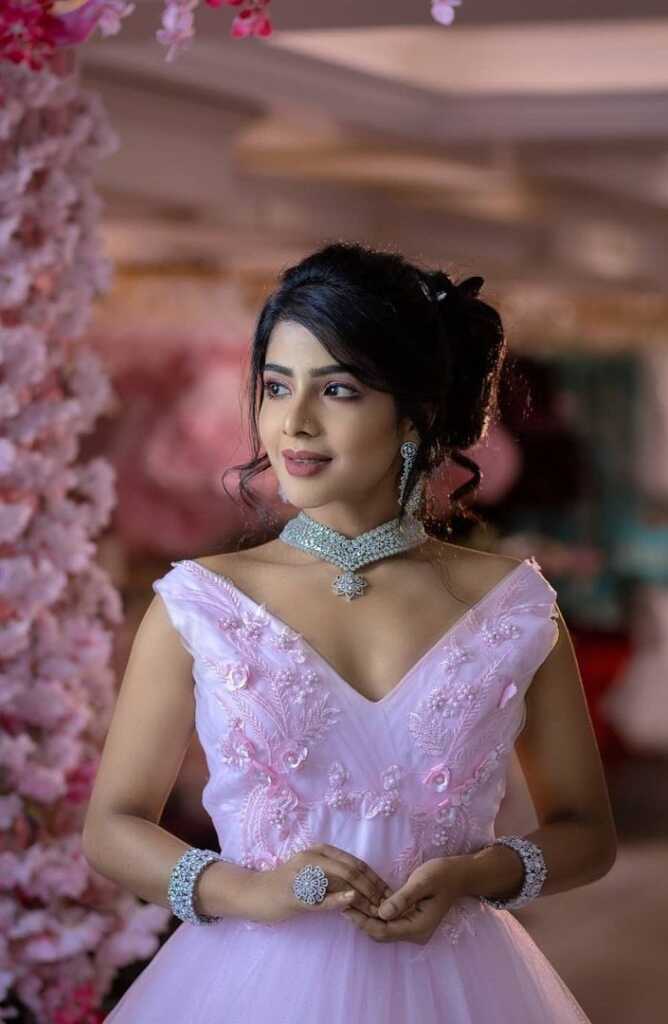 Pavithra Lakshmi Amazing Stills Pavithra Lakshmi Amazing Stills