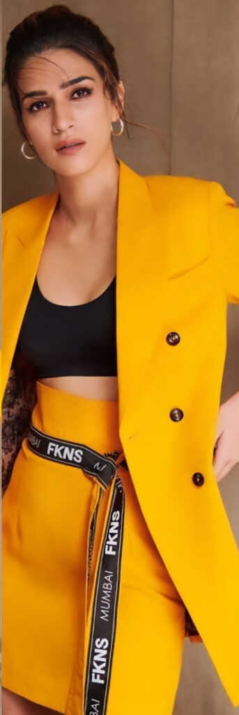 Kriti Sanon Stylish Looks Kriti Sanon Stylish Looks