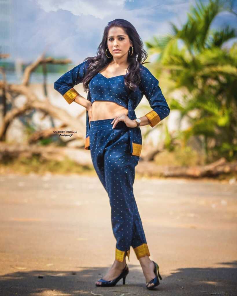Rashmi Gautam Blue Dress Stills Rashmi Gautam Blue Dress Stills