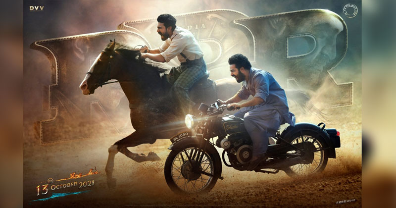 Poonam Kaur likes Fan tweet On Pawan kalyan