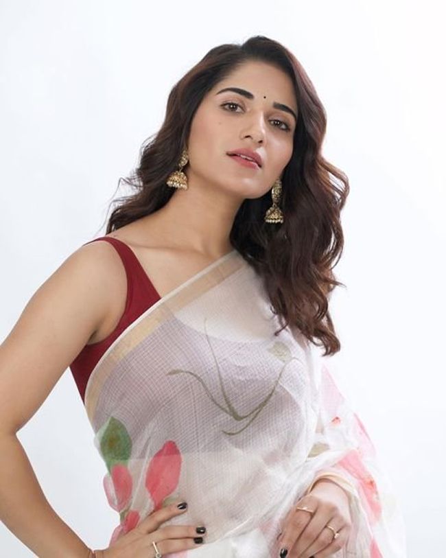 Ruhani Sharma New Wallpapers Ruhani Sharma New Wallpapers