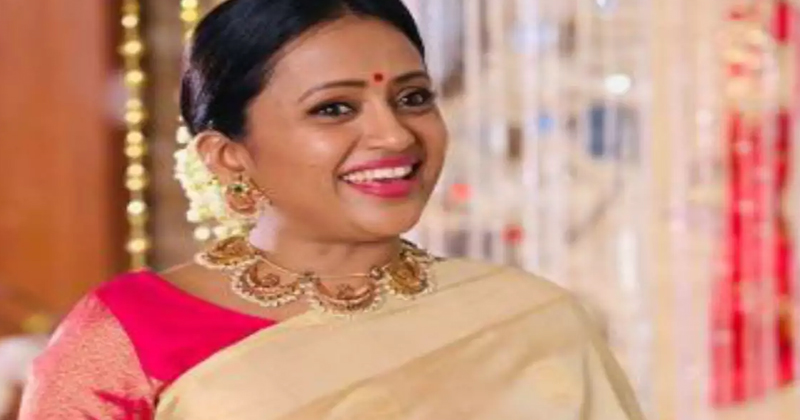 యాంక‌ర్ సుమ తుంట‌రి ప‌నులు.. నెటిజ‌న్స్ స్ట‌న్నింగ్ కామెంట్స్