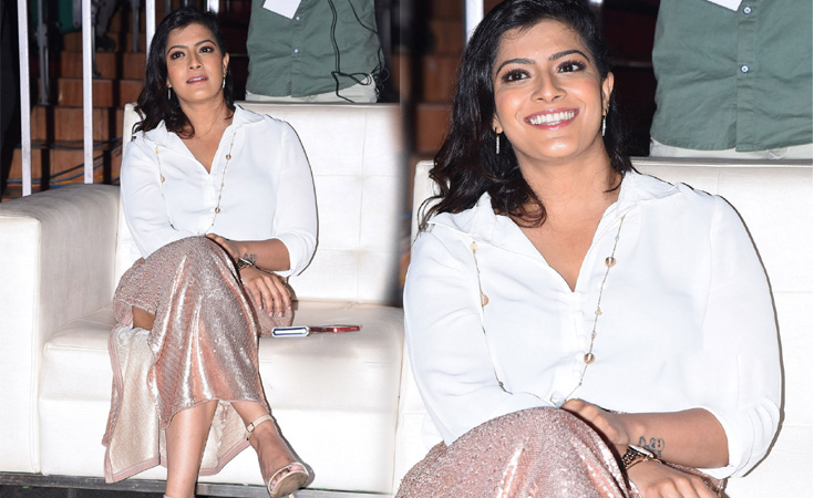 Varalaxmi Sarathkumar New Pictures