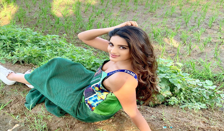 Nidhhi Agerwal Beautiful Clicks