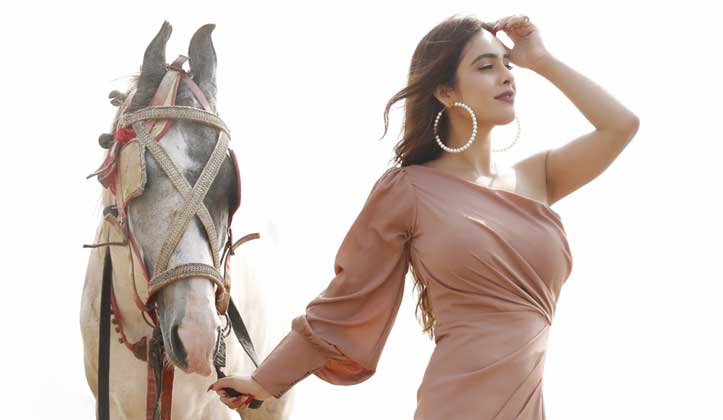 Neha Malik Amazing Looks