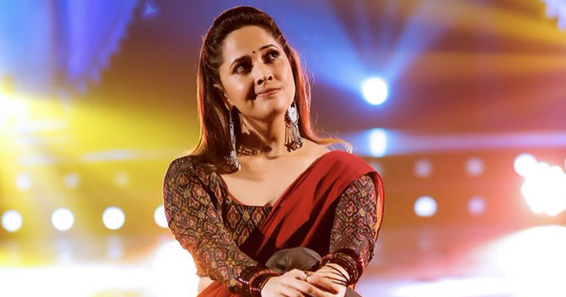 లక్షణాలున్నాయ్.. కరోనా వచ్చే చాన్స్ అంటూ అనసూయ పోస్ట్