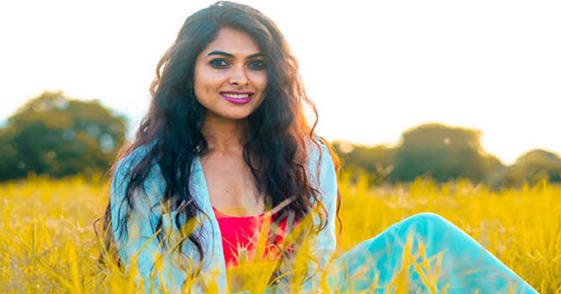 బిగ్‌బాస్ బ్యూటీకి ఆఫ‌ర్ల వెల్లువ .. ప‌వ‌న్ సినిమాలో ఛాన్స్ రావ‌డంతో ఎగిరి గంతేసిన దివి