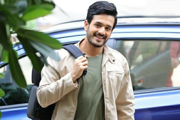 అఖిల్‌కు కొంచెం గ్యాప్ ఇవ్వండయ్యా..