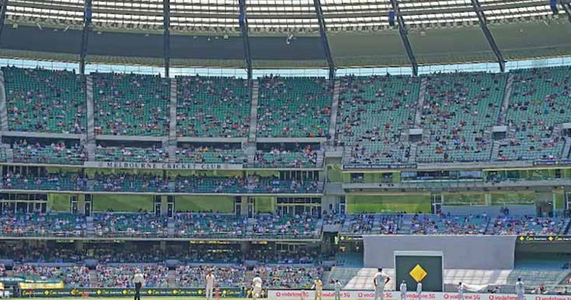 కరోనా టెన్ష‌న్.. ఇండియా- ఆస్ట్రేలియా మ్యాచ్‌కు వ‌చ్చిన అభిమానికి కరోనా పాజిటివ్ అని నిర్దార‌ణ‌