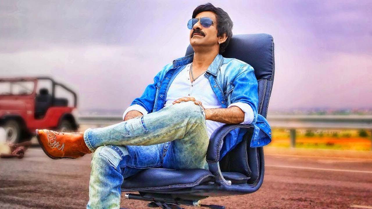 రవితేజ రెమ్యూనరేషన్ తెలిస్తే , ఫ్యాన్స్ కన్నీళ్ళు పెట్టుకుంటారు.