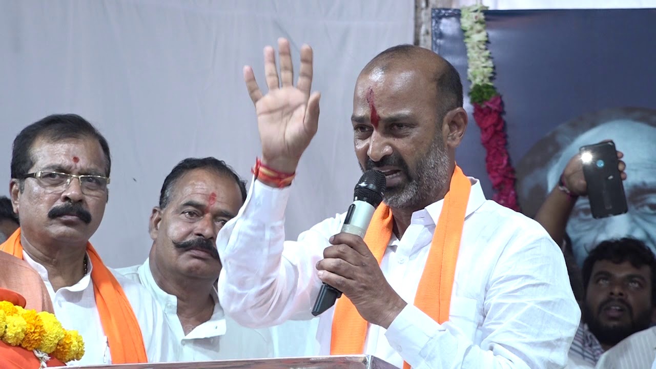 కేసీఆర్ కాళేశ్వరం పర్యటన వెనుక అసలు రహస్యం చెప్పిన బండి సంజయ్