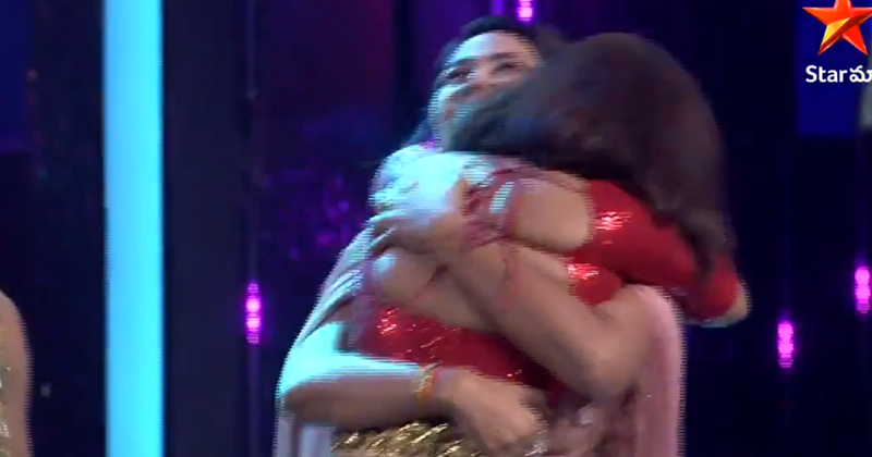 మోనాల్ మీదకు భల్లేగా ఎక్కేసింది.. ఆగలేకపోయిన హారిక!