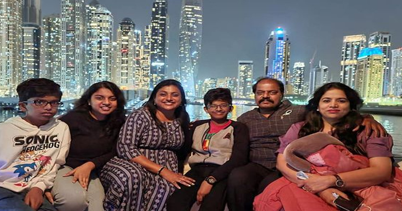 దుబాయ్‌లో ఫ్యామిలీతో రోజా న్యూ ఇయ‌ర్ వేడుక‌లు.. ఫొటోలు వైర‌ల్