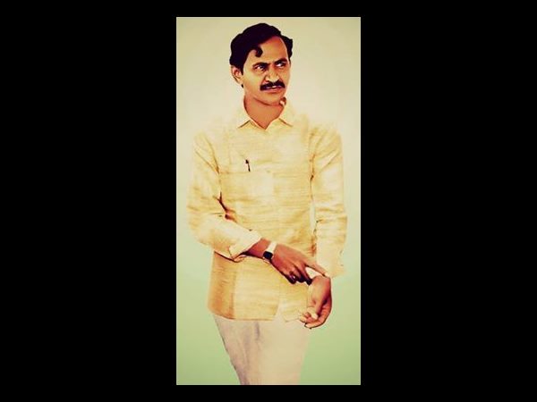 నిద్రపోతున్న వంగవీటి రంగా అభిమానులు నిద్ర లేచారు ?