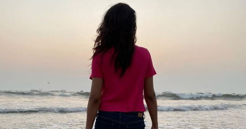 గోవాలో యాంకర్ వర్షిణి రచ్చ.. ఇంకా పార్టీ మూడ్‌లొనే!!