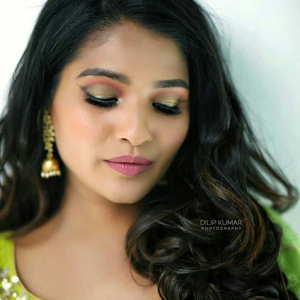 Sharanya Turadi Stylish Looks Sharanya Turadi Stylish Looks