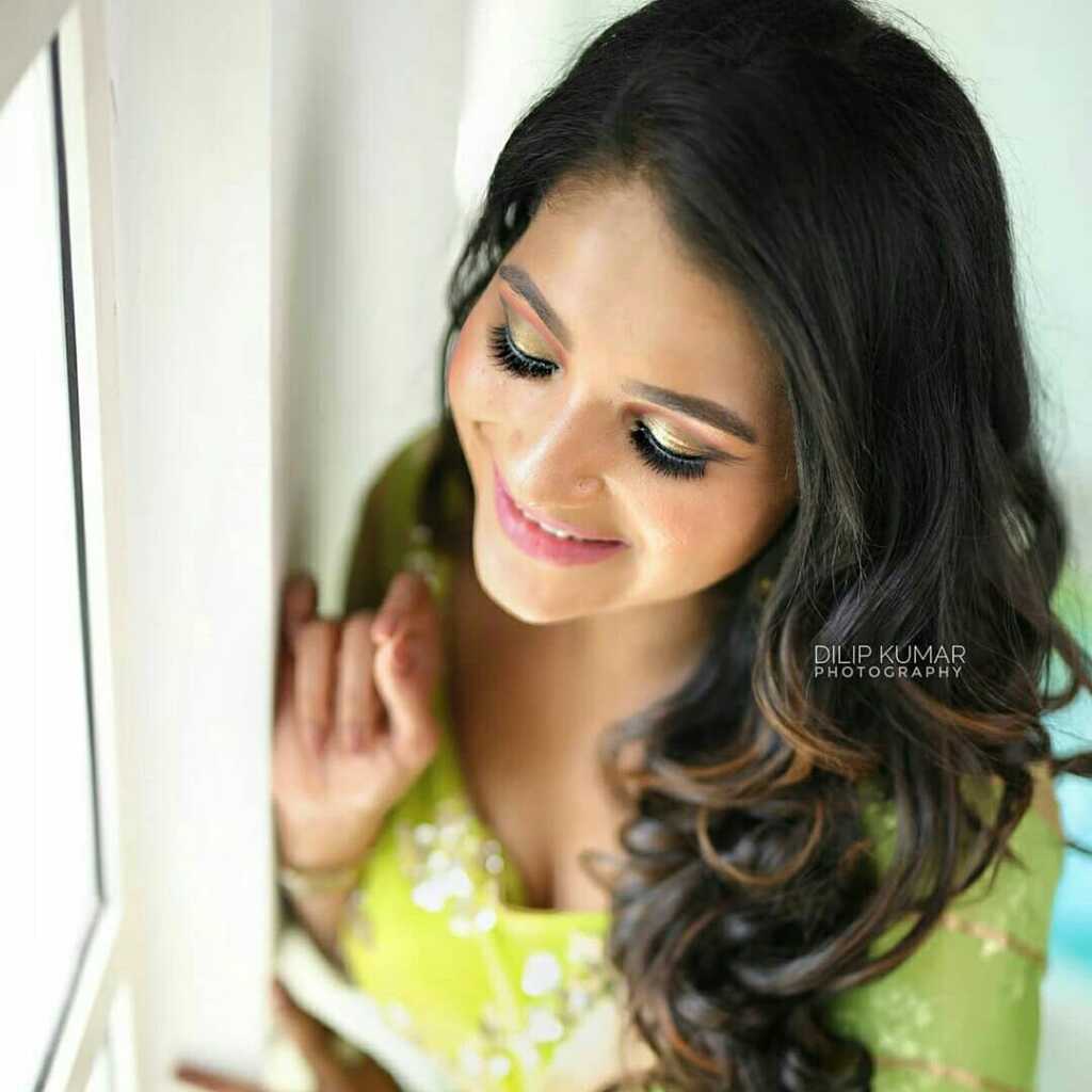 Sharanya Turadi Stylish Looks Sharanya Turadi Stylish Looks