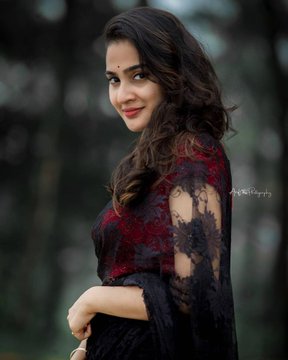 Aditi Ravi Cute Looks Aditi Ravi Cute Looks