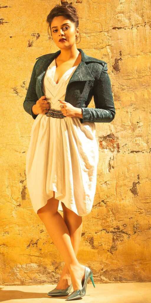 Sreemukhi Latest Pictures