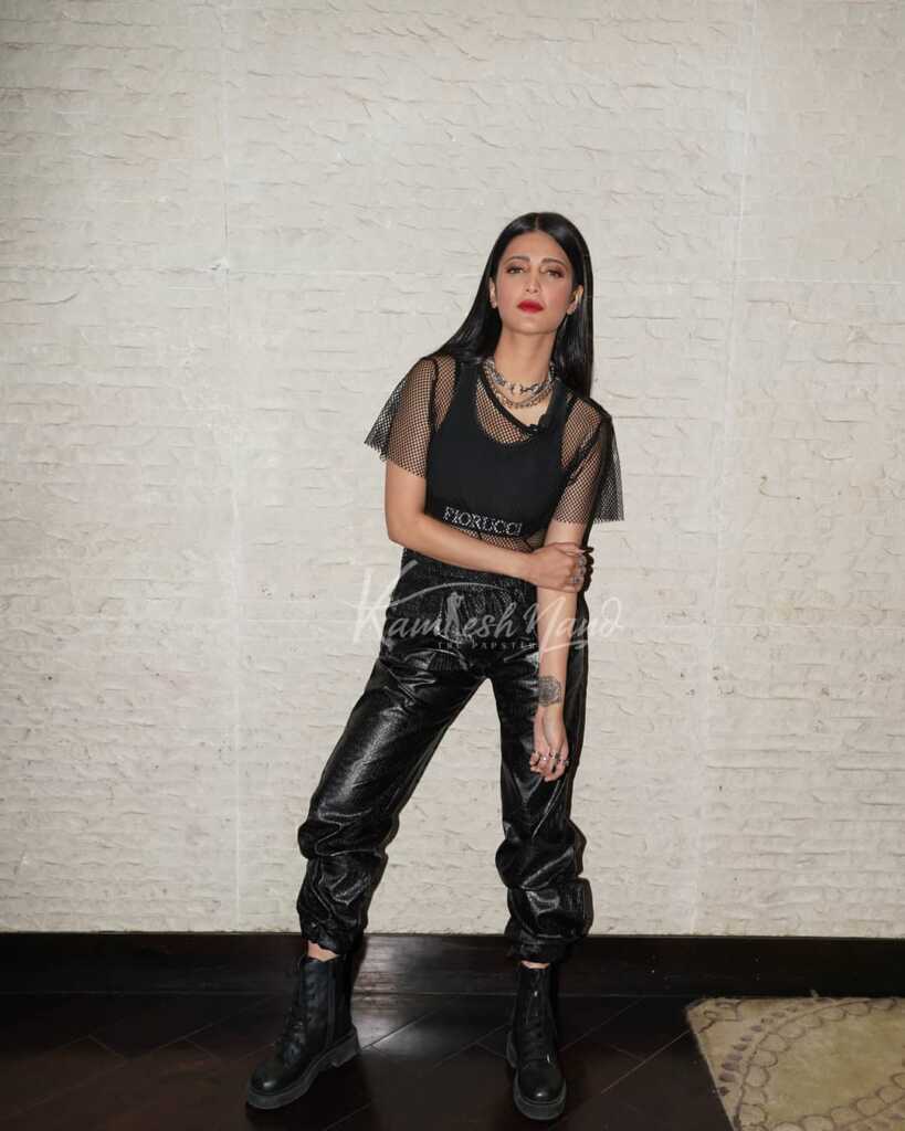 Shruti Haasan Black Dress Stills