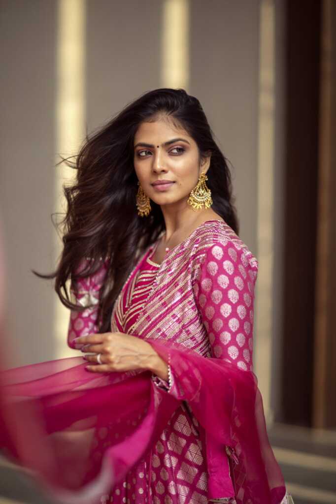 Malavika Mohanan joshful Images