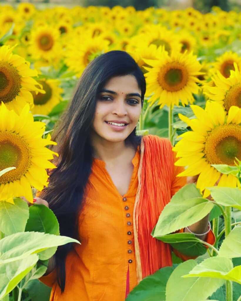 Krithi Shetty Beautiful Looks