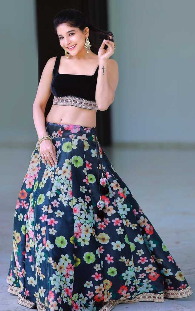 Sakshi Agarwal Latest Wallpapers