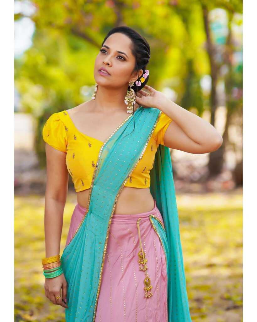 Anasuya Bharadwaj Stylish Looks