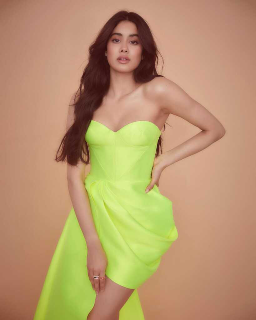 Janhvi Kapoor Latest Istagram Photos