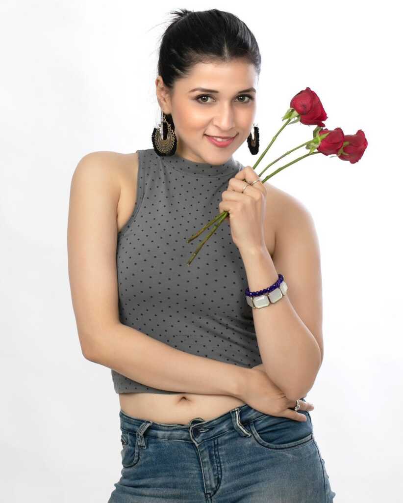 Mannara Chopra Valentine’s Day Special pictures