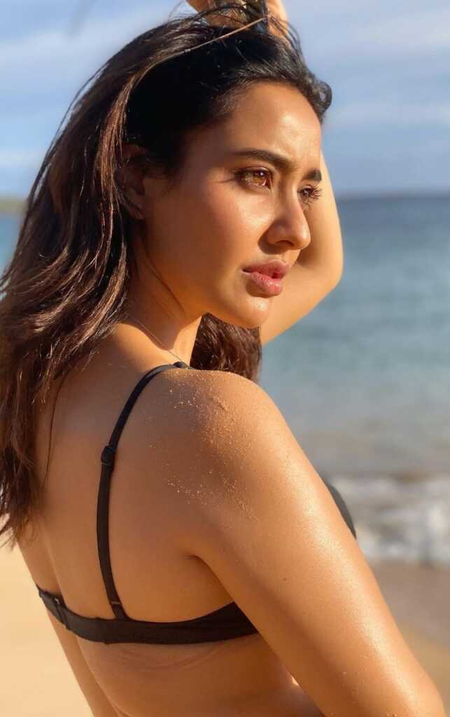 Neha Sharma Latest Gallerys