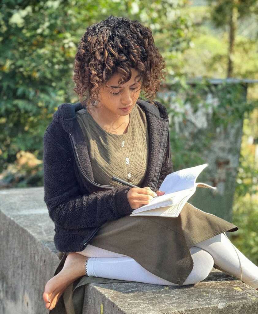 Anupama Parameswaran Stylish Looks