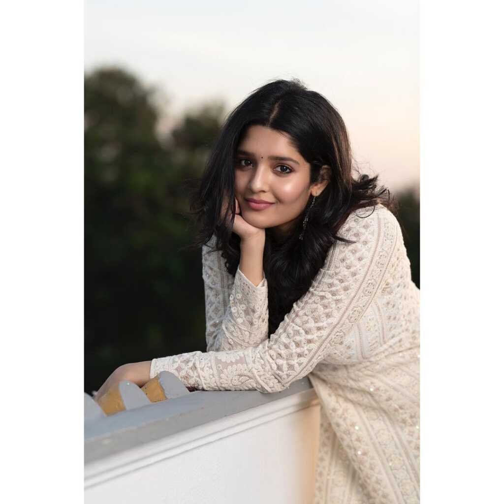 Ritika Singh White Dress Pics