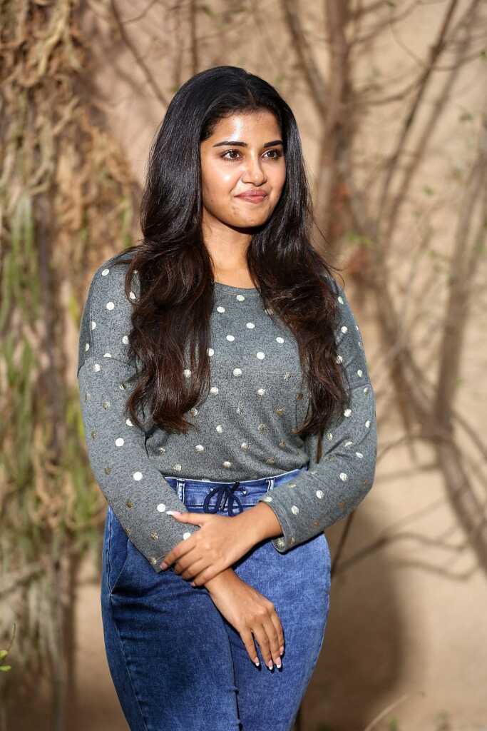Anupama Parameswaran Stylish Looks