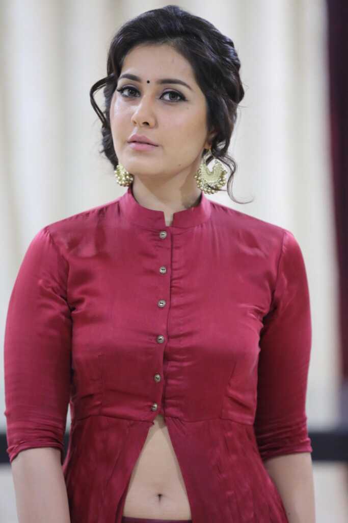 Raashi Khanna Gorgeous Pictures